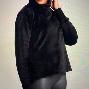Athleta Double Cozy Karma Funnel neck. Sz M/black